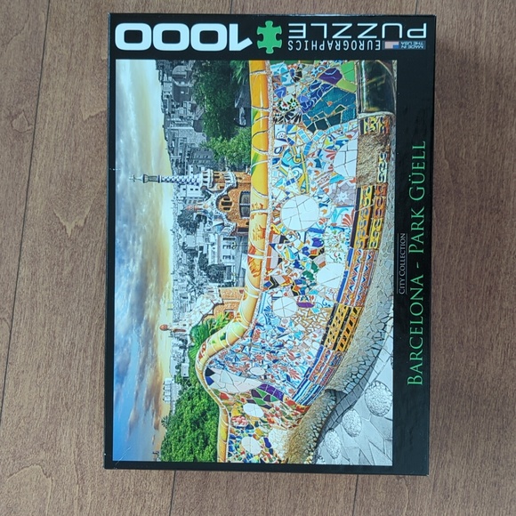1000 piece Eurographics jigsaw puzzle - Barcelona Park Guell - Picture 1 of 3